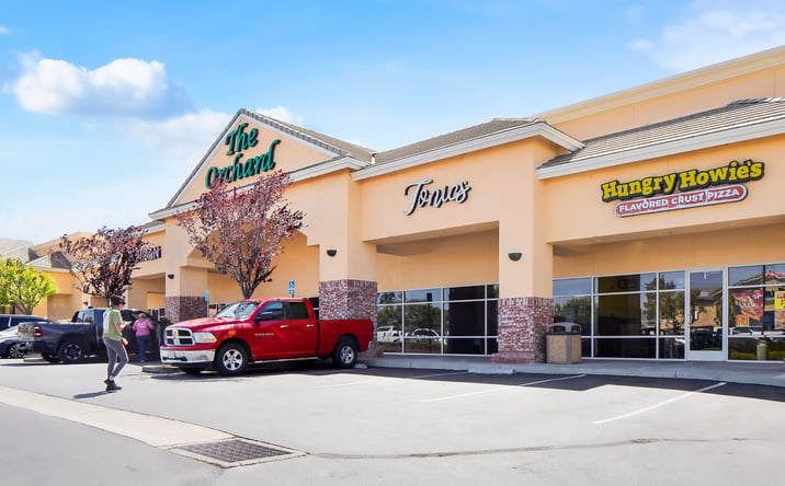 Pictures of Retail property located at 655-695 Tucker Road, Tehachapi, CA 93561 for sales - image #1