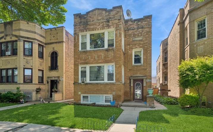 Pictures of Multifamily property located at 6630 N Maplewood Avenue, Chicago, IL 60645 for sales - image #1