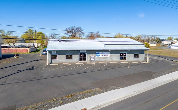 Pictures of Retail property located at 345 N 1st Pl, Hermiston, OR 97838 for sales - image #1