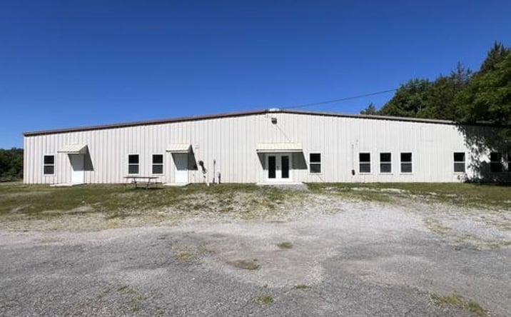Pictures of Industrial property located at 123 Bell Road, Harriman, TN 37854 for sales - image #1