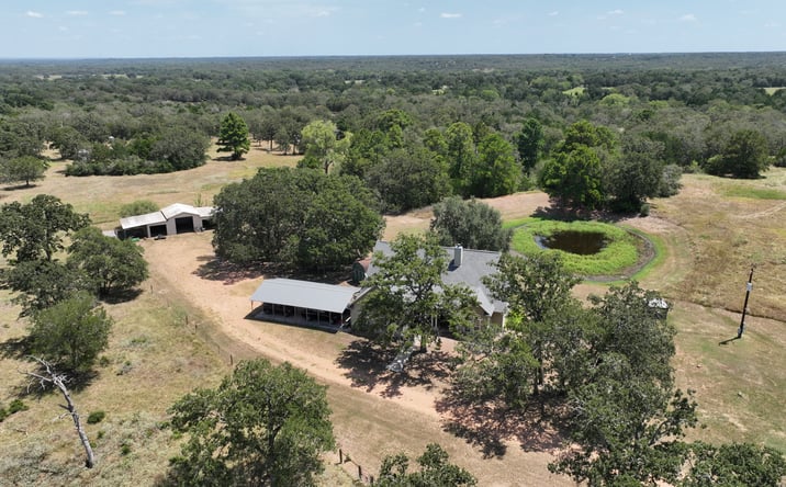 Pictures of Land property located at 213 Joe Cole Ln, Smithville, TX 78957 for sales - image #1