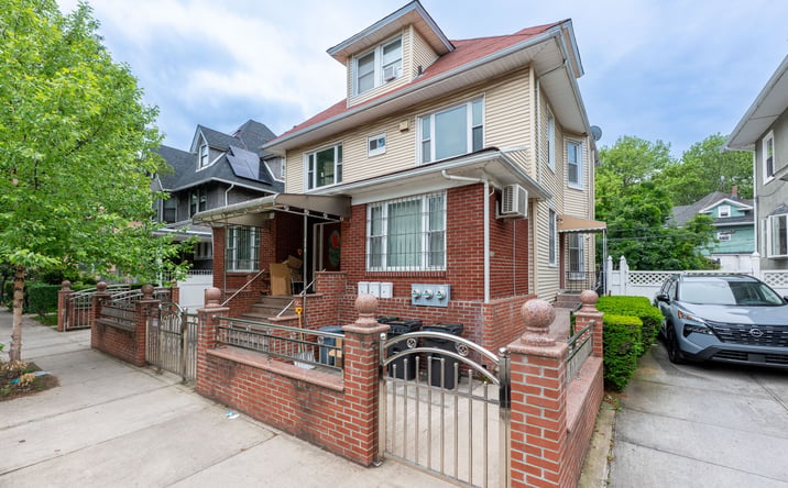 Pictures of Multifamily property located at 336 East 16th Street, New York, NY 10003 for sales - image #1