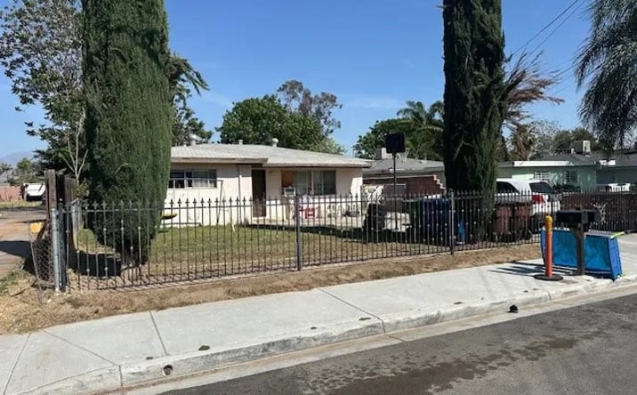 Pictures of Multifamily property located at 7685 Elm Street, San Bernardino, CA 92410 for sales - image #1