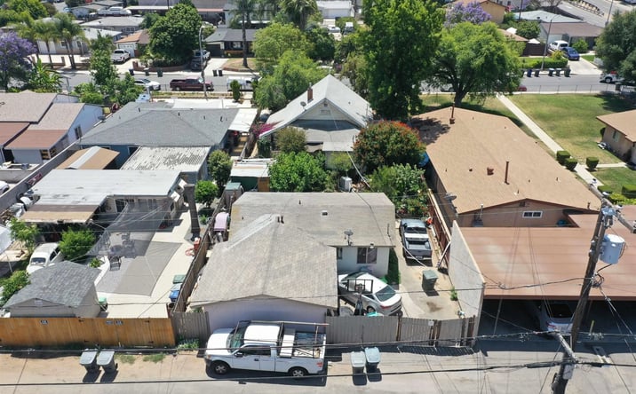 Pictures of Multifamily property located at 926-28 E 2nd Avenue, Escondido, CA 92025 for sales - image #1