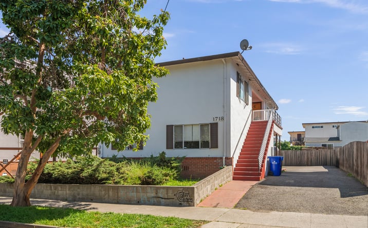Pictures of Multifamily property located at 1718 6th Ave, Oakland, CA 94606 for sales - image #1
