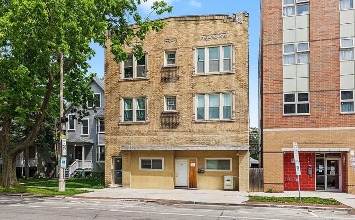 Pictures of Multifamily property located at 214 Chicago Ave, Oak Park, IL 60302 for sales - image #1