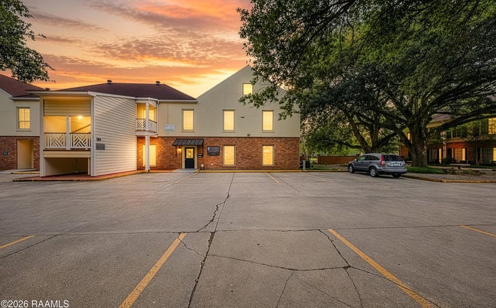 Pictures of Office property located at 130 Rue Beauregard, Lafayette, LA 70508 for sales - image #1