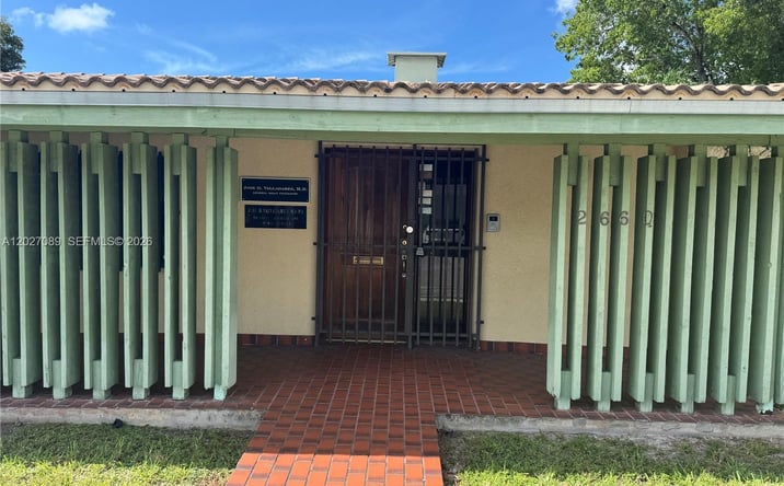 Pictures of Office property located at 2660 SW 3rd St, Miami, FL 33135 for sales - image #1