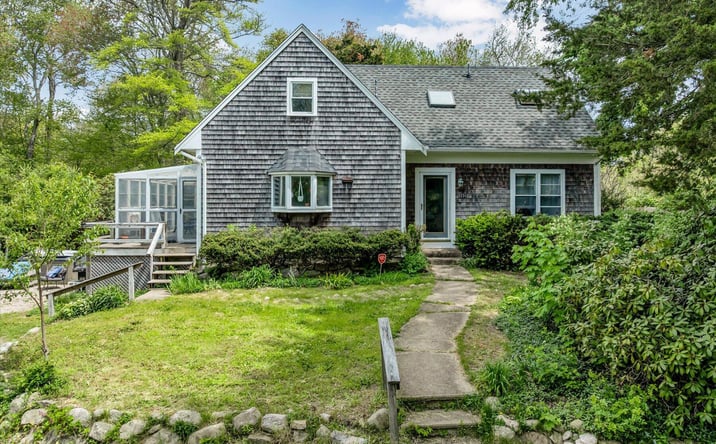 Pictures of Mixed Use property located at 2231 Meetinghouse Way, West Barnstable, MA 02668 for sales - image #1