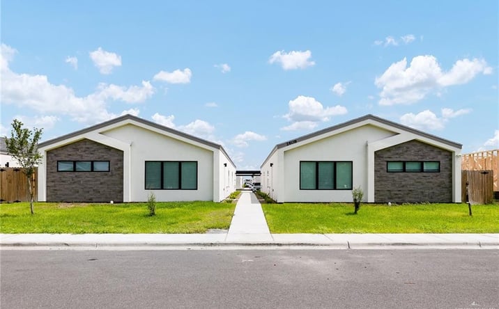 Pictures of Multifamily property located at 2608 Robin Road, Weslaco, TX 78596 for sales - image #1