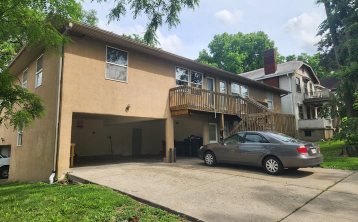 Pictures of Multifamily property located at 3260-3262 Glendora Ave, Cincinnati, OH 45220 for sales - image #1