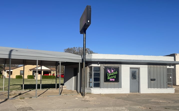 Pictures of Retail, Office, Mixed Use property located at 1502 Lubbock Hwy, Lamesa, TX 79331 for sales - image #1