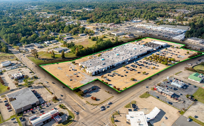 Pictures of Retail, Office, Mixed Use property located at 102 Thomas Road, West Monroe, LA 71291 for sales - image #1