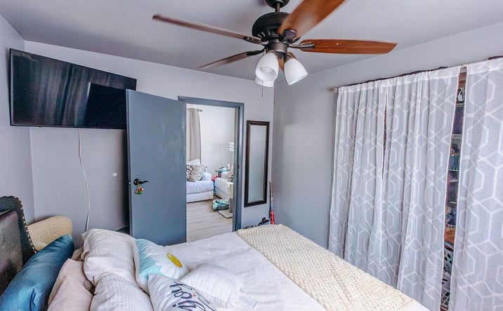 Pictures of Multifamily property located at 3813 E Barnard Avenue, Cudahy, WI 53110 for sales - image #1
