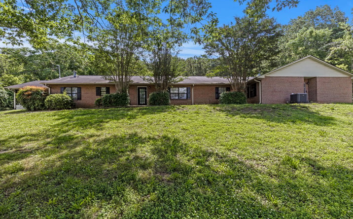 Pictures of Multifamily, Mixed Use property located at 920 Glenwood Drive, Chattanooga, TN 37406 for sales - image #1