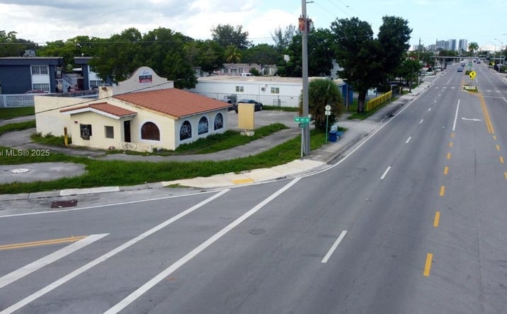 Pictures of Retail, Hospitality, Land property located at 14100 W DIXIE HWY, NORTH MIAMI, FL 33161 for sales - image #1