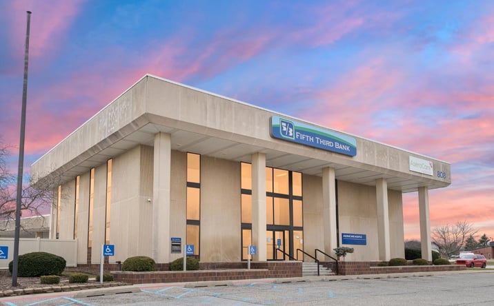 Pictures of Business for Sale, Office property located at 808 Vale Park Road, Valparaiso, IN 46383 for sales - image #1