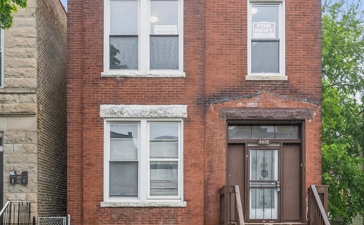 Pictures of Multifamily property located at 6618 S MARQUETTE Road, Chicago, IL 60637 for sales - image #1