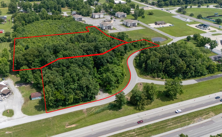 Pictures of Land, Multifamily, Retail property located at 1130 Pin Oak Drive, Carterville, IL 62918 for sales - image #1