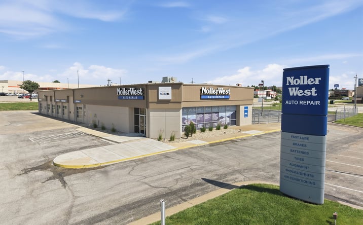Pictures of Retail property located at 1136 SW Wanamaker Rd, Topeka, KS 66604 for sales - image #1
