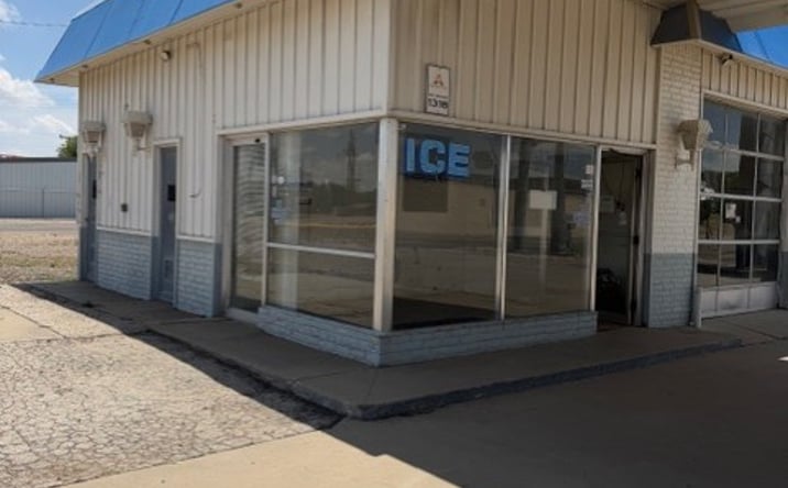 Pictures of Retail, Land property located at 1700 S NELSON ST, AMARILLO, TX 79103-4115 for sales - image #1