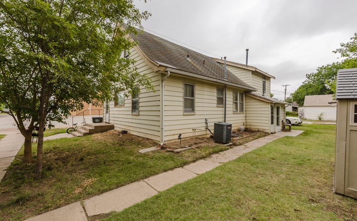 Pictures of Multifamily property located at 306 North Schiller Avenue, Ellinwood, KS 67526 for sales - image #1