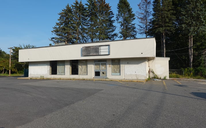 Pictures of Retail property located at 684 Main Street, South Portland, ME 04106 for sales - image #1