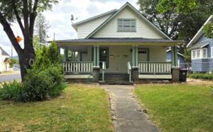 Pictures of Multifamily property located at 60 N Orange Street, Medford, OR 97501 for sales - image #1