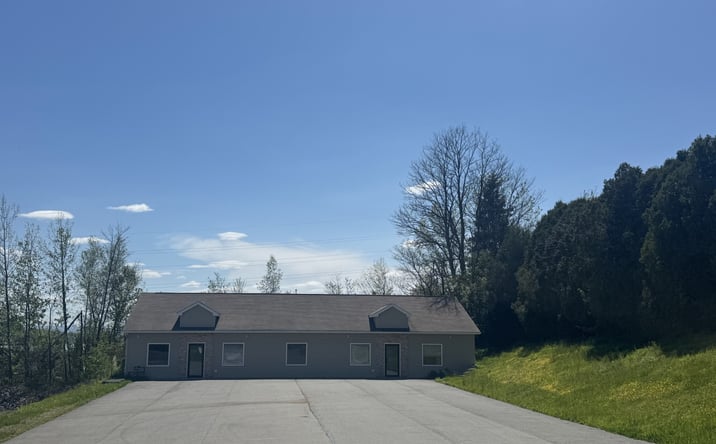 Pictures of Retail, Office property located at 7 Oakwood Drive, Scranton, PA 18504 for sales - image #1