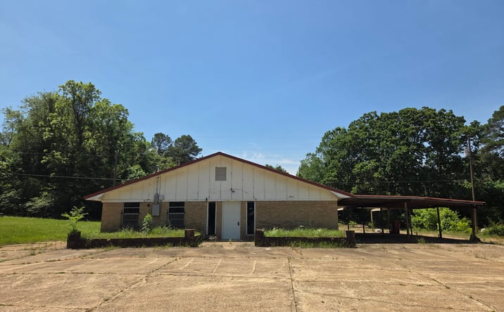 Pictures of Office, Industrial, Mixed Use property located at 1055 Collins Road, Atlanta, TX 75551 for sales - image #1