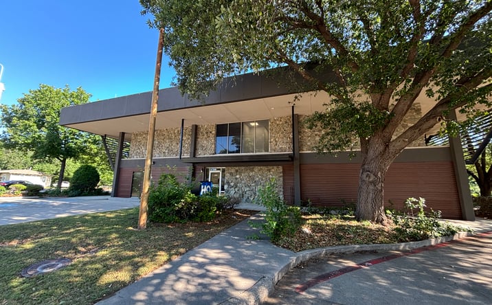 Pictures of Office property located at 414 West Parkway Street, Denton, TX 76201 for sales - image #1