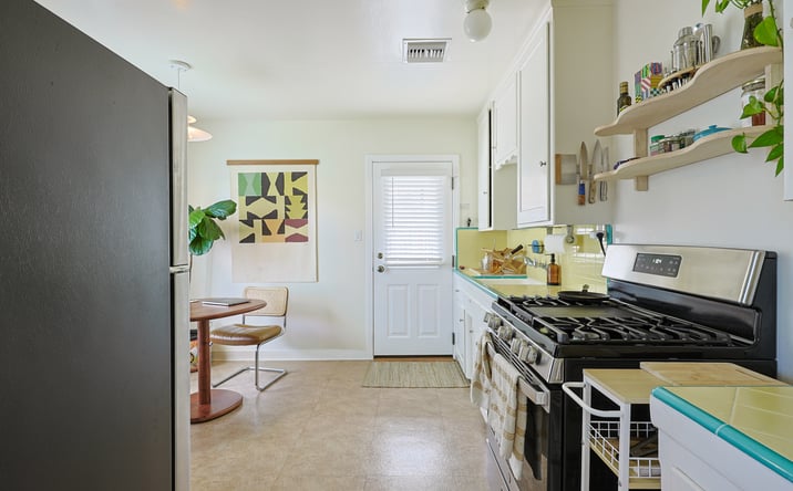 Pictures of Multifamily property located at 3828-38 Udall Street, San Diego, CA 92107 for sales - image #1
