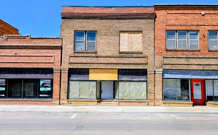 Pictures of Retail, Mixed Use property located at 5914 Maple Street, Omaha, NE 68104 for sales - image #1