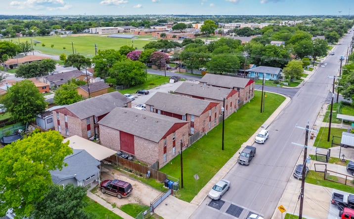 Pictures of Multifamily property located at 1400 Clamp Ave, San Antonio, TX 78221 for sales - image #1