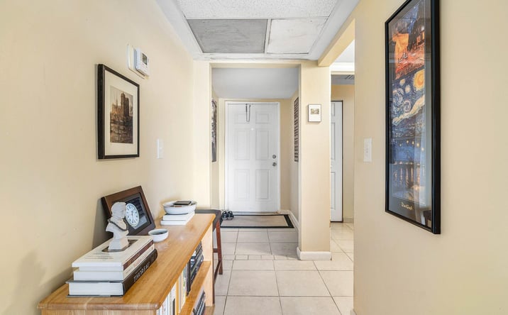 Pictures of Multifamily property located at 628 Southwind Circle, North Palm Beach, FL 33408 for sales - image #1