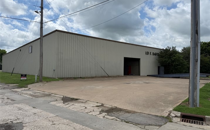 Pictures of Industrial, Office property located at 115 N Katy Street, Durant, OK 74701 for sales - image #1