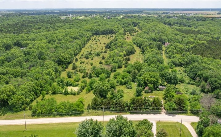 Pictures of Land property located at 1986 Rock Creek Road, Ottawa, KS 66067 for sales - image #1