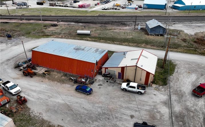 Pictures of Industrial, Retail property located at 1000 A Oregon Street, Hiawatha, KS 66434 for sales - image #1
