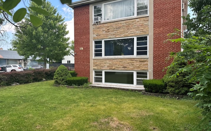 Pictures of Multifamily property located at 701 S La Grange Road, La Grange, IL 60525 for sales - image #1