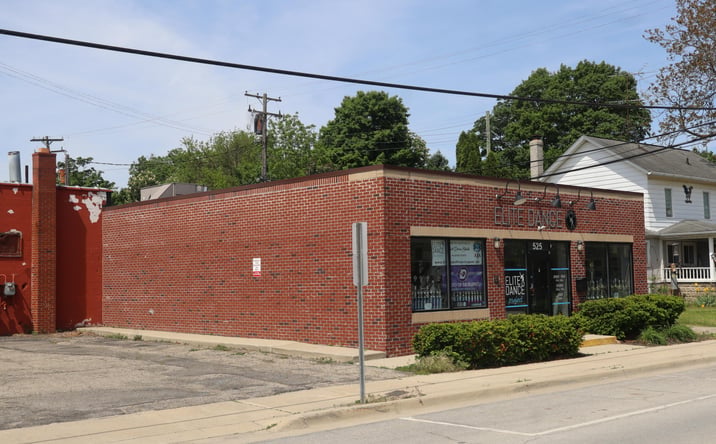 Pictures of Retail property located at 525 N Saginaw Street, Lapeer, MI 48446 for sales - image #1