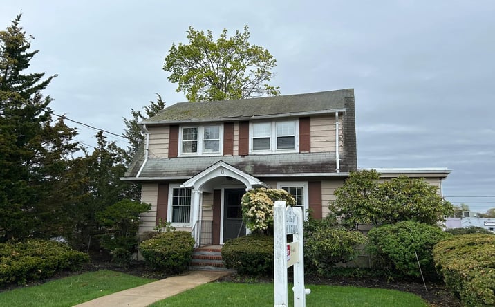 Pictures of Office property located at 8 Manor Road, Smithtown, NY 11787 for sales - image #1