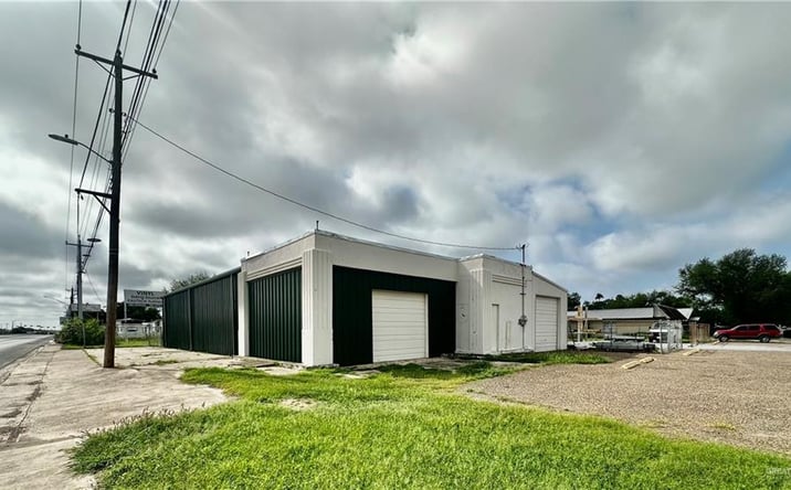 Pictures of Retail, Industrial property located at 611 E US Highway Business 83, Alamo, TX 78516 for sales - image #1