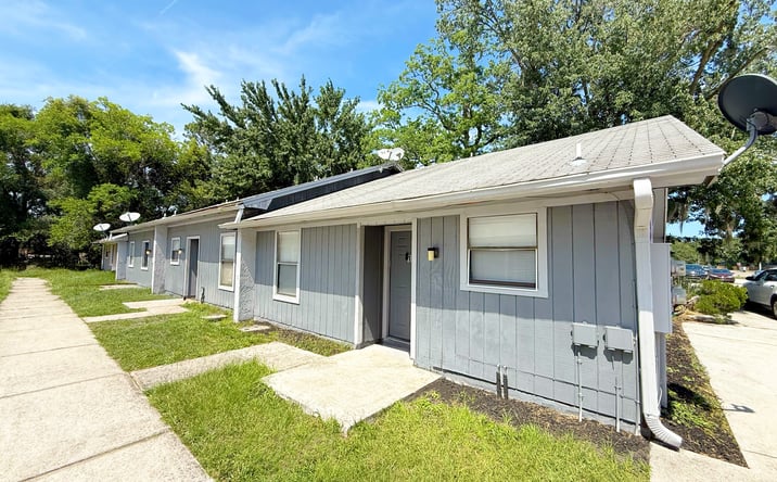 Pictures of Multifamily property located at 7631 Indian Lakes Drive, Jacksonville, FL 32210 for sales - image #1
