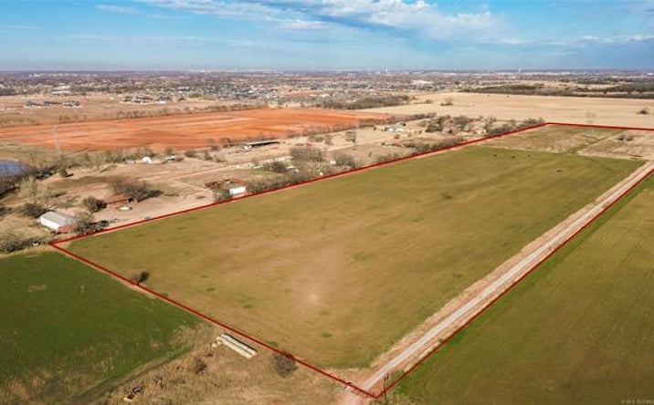 Pictures of Mixed Use, Land property located at 16901 South Pennsylvania Avenue, Oklahoma City, OK 73170 for sales - image #1