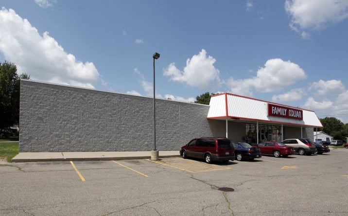Pictures of Retail property located at G4386 S SAGINAW ST, BURTON, MI 48529 for sales - image #1