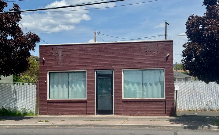 Pictures of Retail, Office property located at 253 E MAIN ST, KLAMATH FALLS, OR 97601 for sales - image #1
