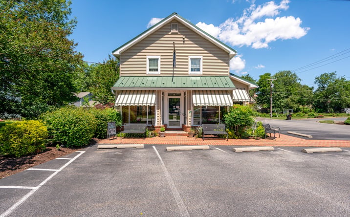 Pictures of Retail property located at 7 West Belle Street, Ridgely, MD 21660 for sales - image #1