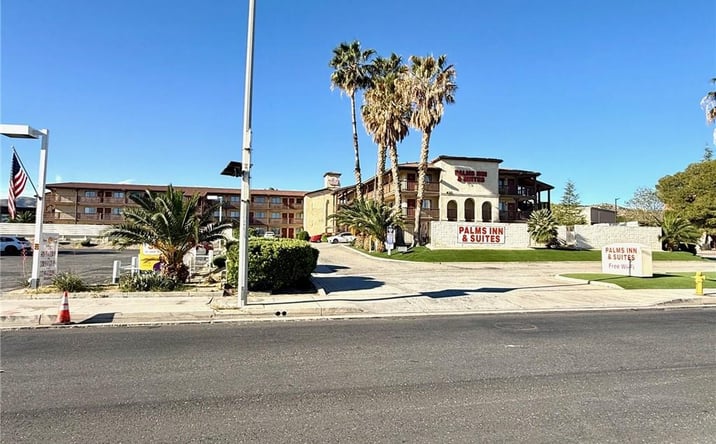 Pictures of Hospitality property located at 430 W Palmdale, Palmdale, CA 93551 for sales - image #1