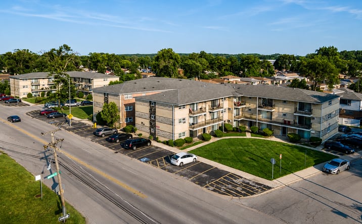 Pictures of Multifamily property located at 1049 West Vermont Street, Calumet Park, IL 60827 for sales - image #1