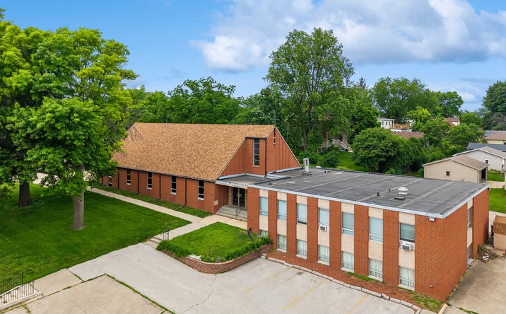 Pictures of Special Purpose property located at 4323 Douglas Avenue, Des Moines, IA 50310 for sales - image #1